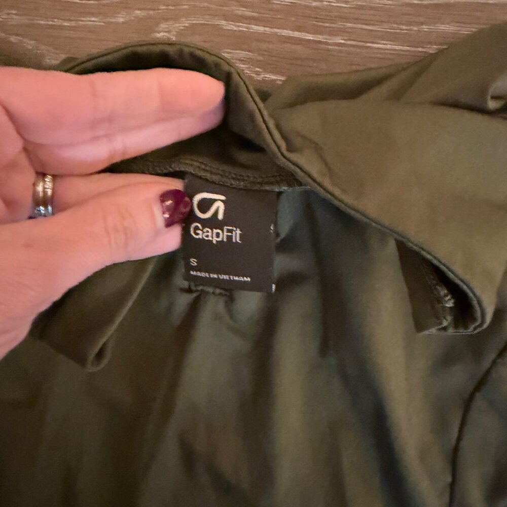 Boys Gap Fit army green pullover 1/4 quarter zip up long sleeve top size Small - Picture 2 of 2